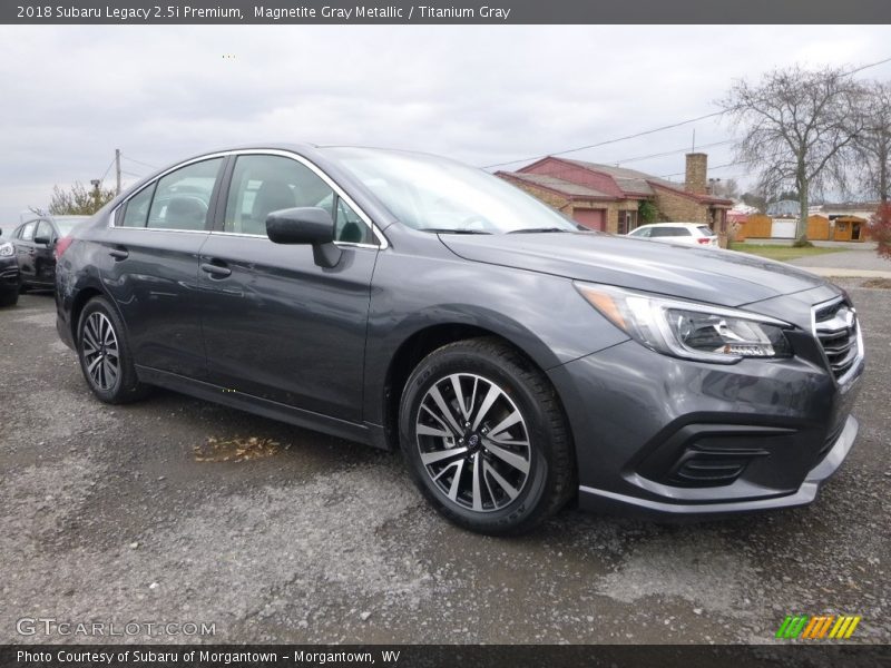 Front 3/4 View of 2018 Legacy 2.5i Premium