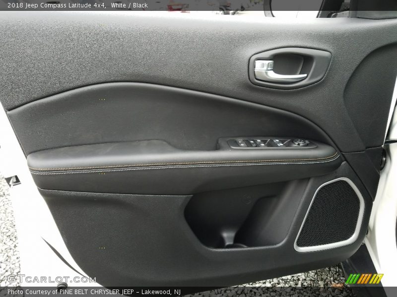 White / Black 2018 Jeep Compass Latitude 4x4