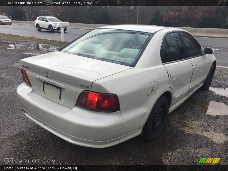 Dover White Pearl / Gray 2002 Mitsubishi Galant ES