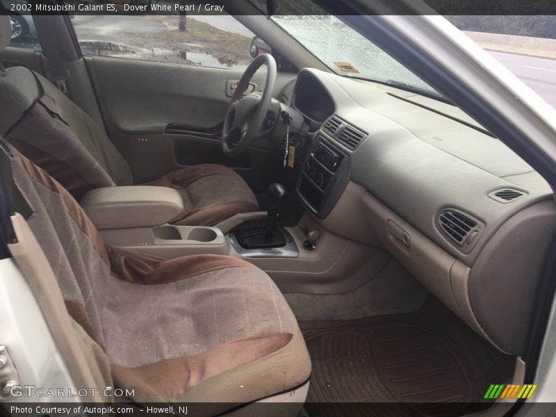 Dover White Pearl / Gray 2002 Mitsubishi Galant ES