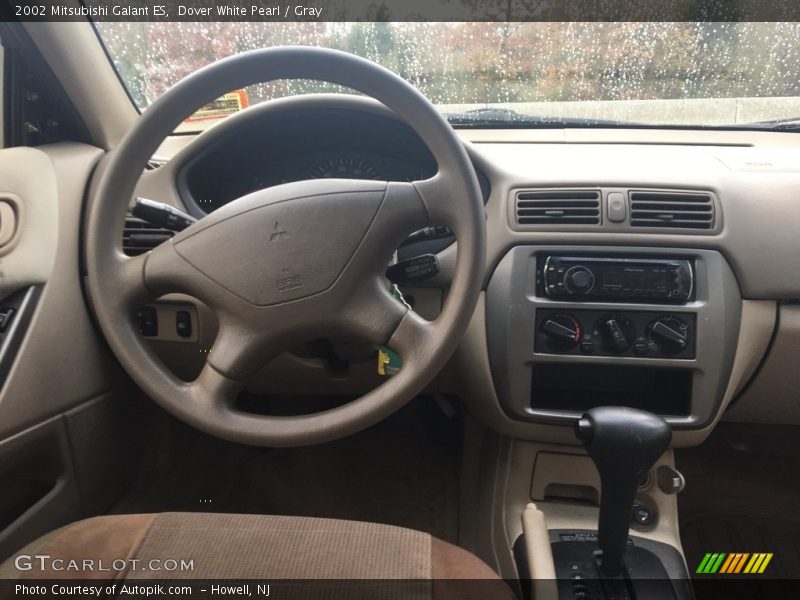 Dover White Pearl / Gray 2002 Mitsubishi Galant ES