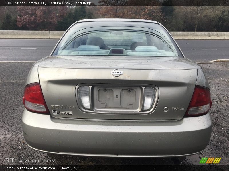 Radium Gray / Sand Beige 2002 Nissan Sentra GXE