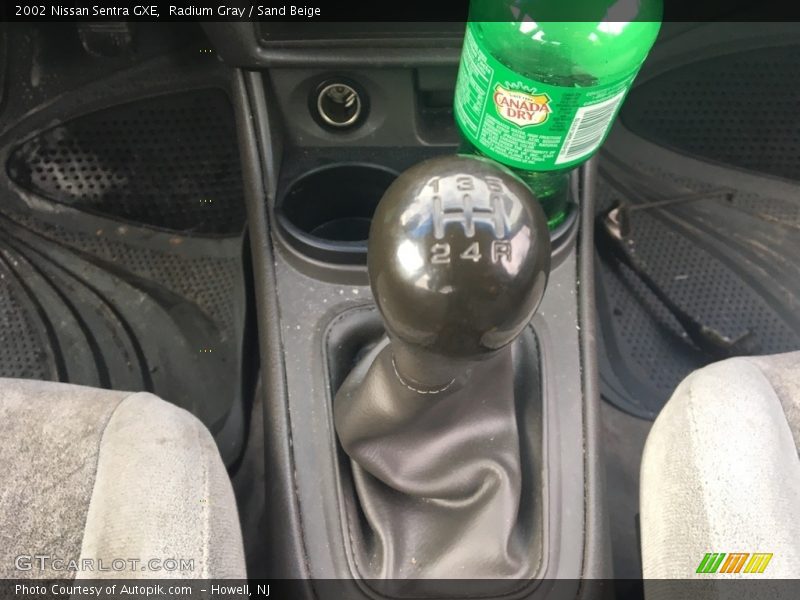 Radium Gray / Sand Beige 2002 Nissan Sentra GXE
