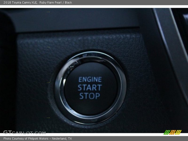 Ruby Flare Pearl / Black 2018 Toyota Camry XLE