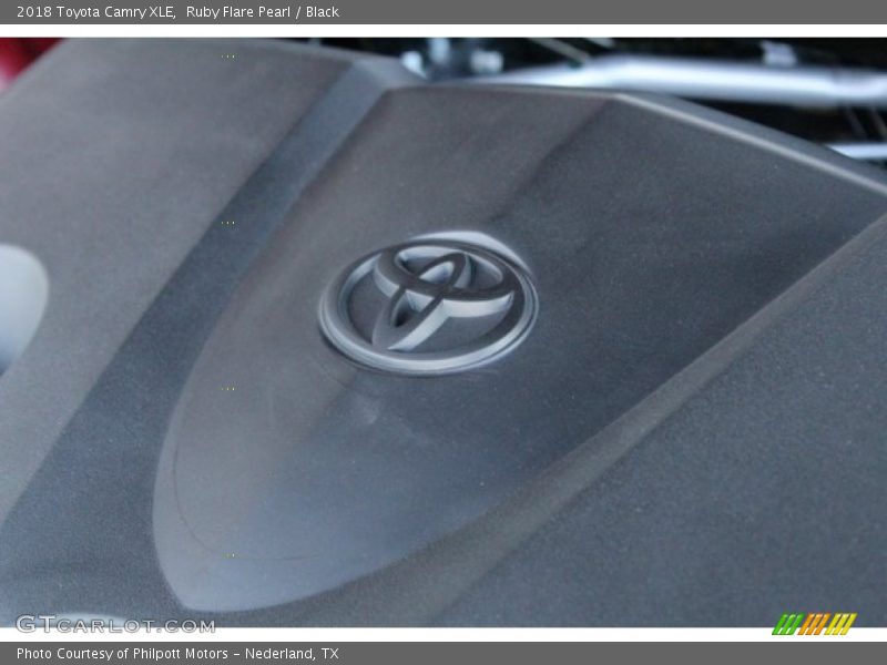 Ruby Flare Pearl / Black 2018 Toyota Camry XLE