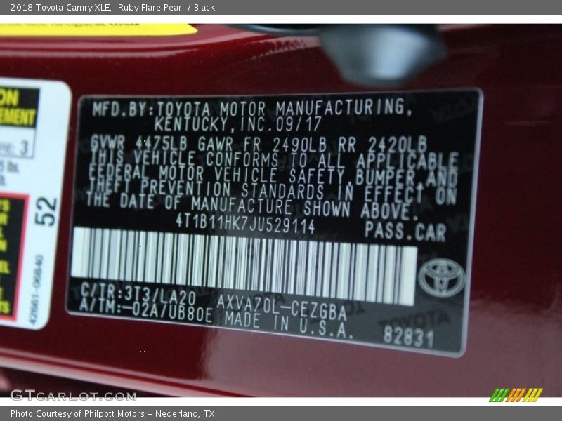 Ruby Flare Pearl / Black 2018 Toyota Camry XLE