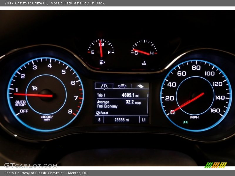 Mosaic Black Metallic / Jet Black 2017 Chevrolet Cruze LT