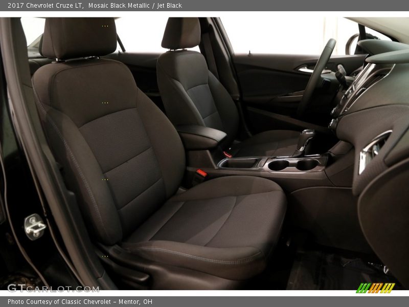 Mosaic Black Metallic / Jet Black 2017 Chevrolet Cruze LT