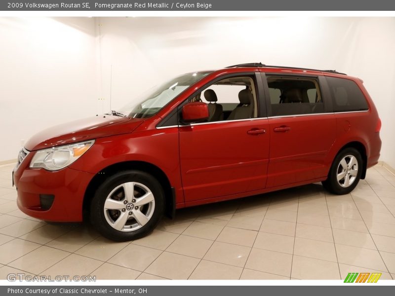 Pomegranate Red Metallic / Ceylon Beige 2009 Volkswagen Routan SE