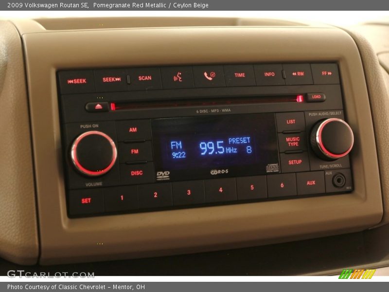 Pomegranate Red Metallic / Ceylon Beige 2009 Volkswagen Routan SE