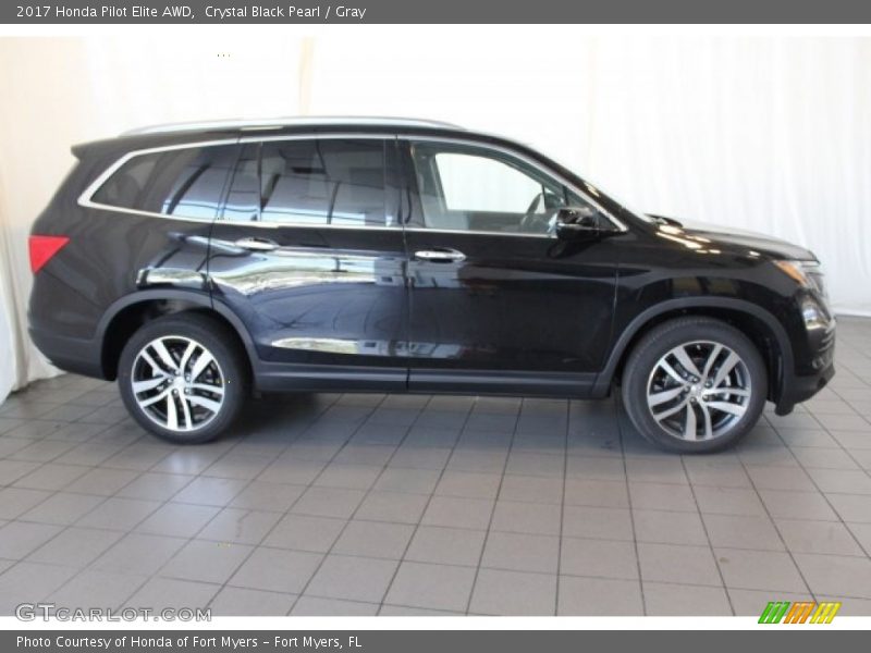 Crystal Black Pearl / Gray 2017 Honda Pilot Elite AWD