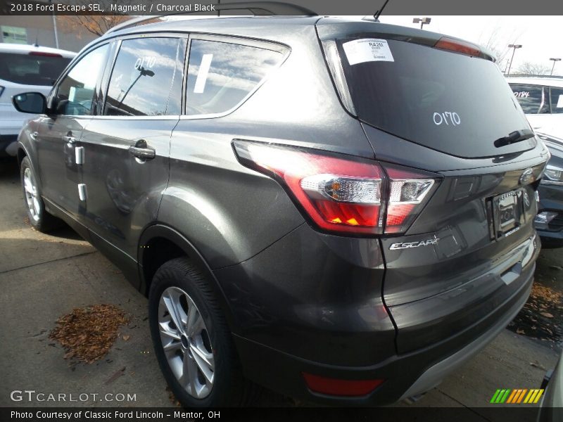 Magnetic / Charcoal Black 2018 Ford Escape SEL