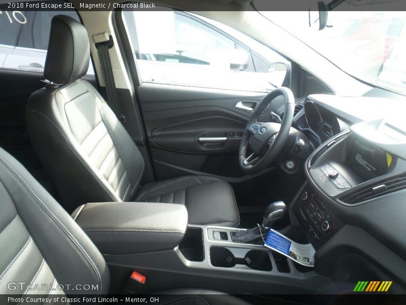 Magnetic / Charcoal Black 2018 Ford Escape SEL