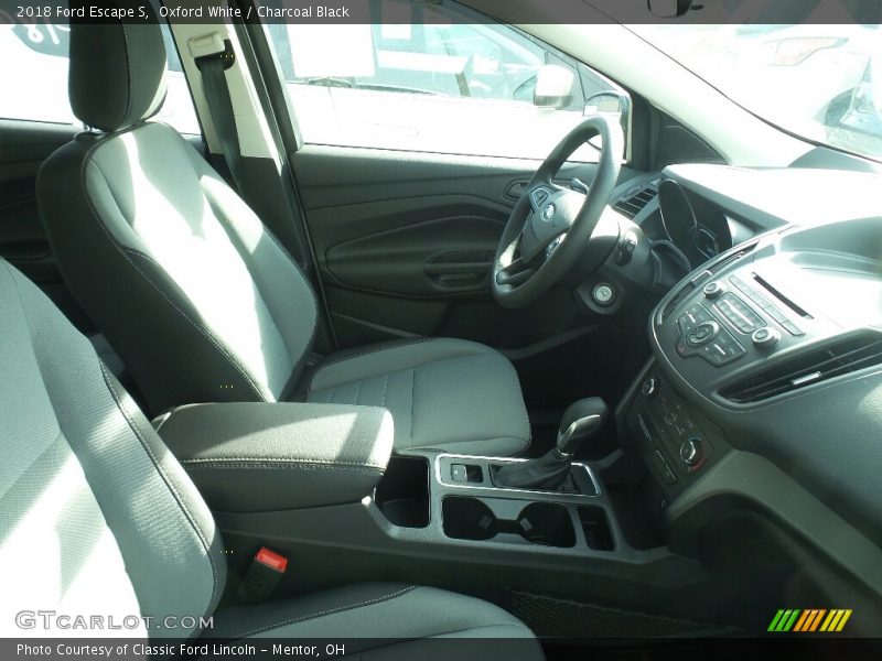Oxford White / Charcoal Black 2018 Ford Escape S