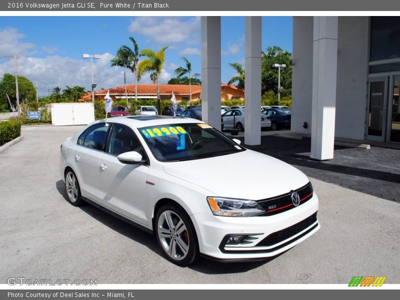 Pure White / Titan Black 2016 Volkswagen Jetta GLI SE