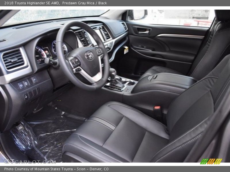 Predawn Gray Mica / Black 2018 Toyota Highlander SE AWD