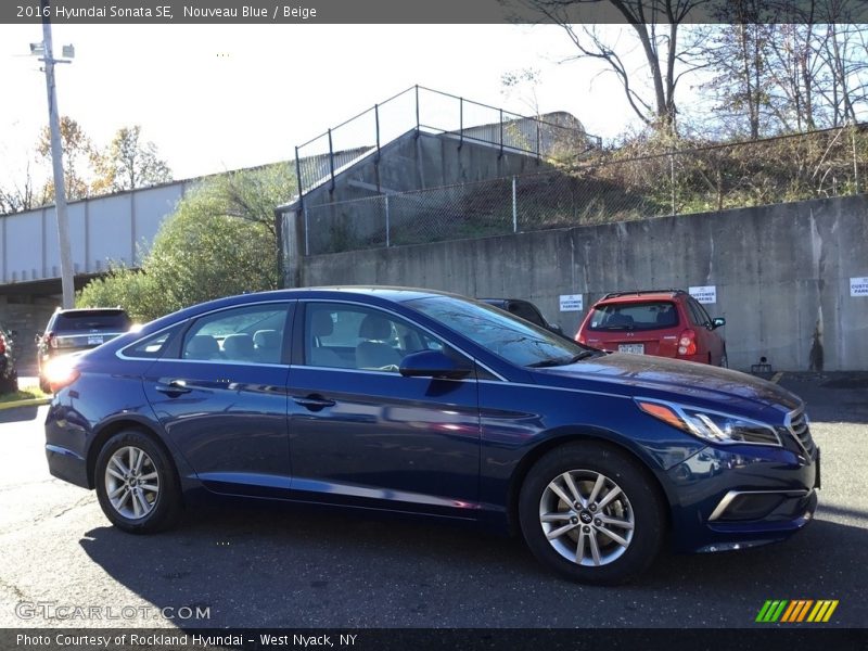 Nouveau Blue / Beige 2016 Hyundai Sonata SE