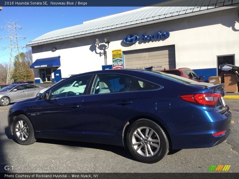 Nouveau Blue / Beige 2016 Hyundai Sonata SE