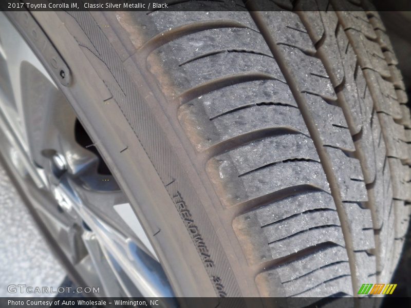 Classic Silver Metallic / Black 2017 Toyota Corolla iM