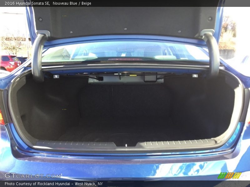 Nouveau Blue / Beige 2016 Hyundai Sonata SE