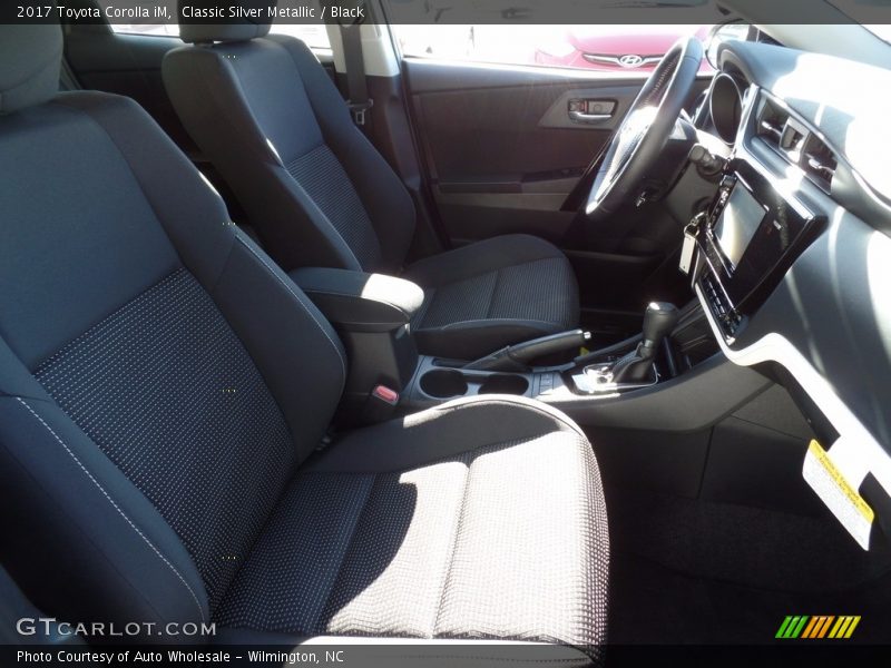 Classic Silver Metallic / Black 2017 Toyota Corolla iM