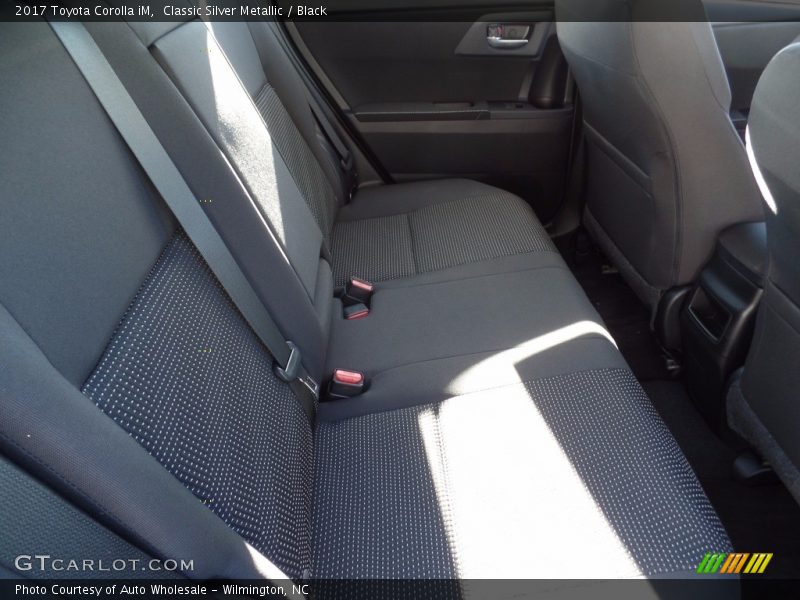 Classic Silver Metallic / Black 2017 Toyota Corolla iM