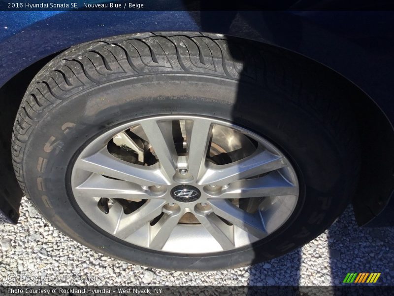 Nouveau Blue / Beige 2016 Hyundai Sonata SE