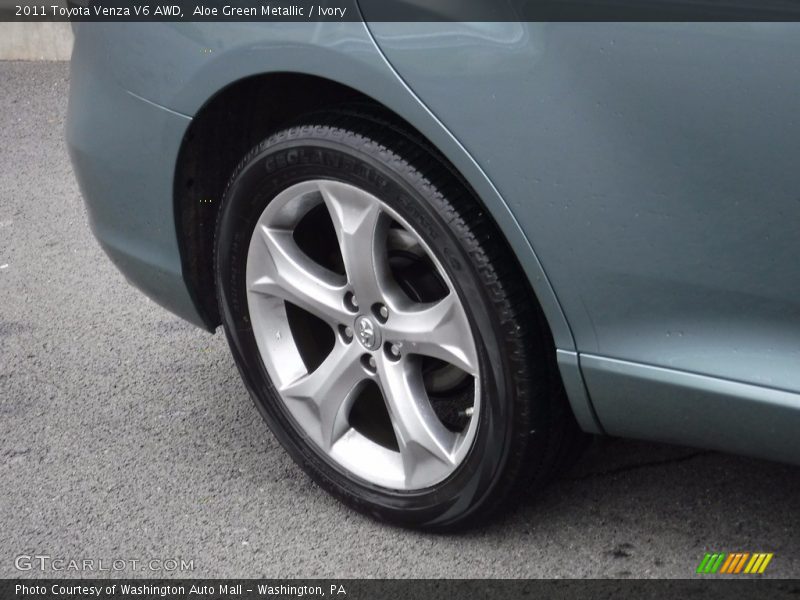 Aloe Green Metallic / Ivory 2011 Toyota Venza V6 AWD