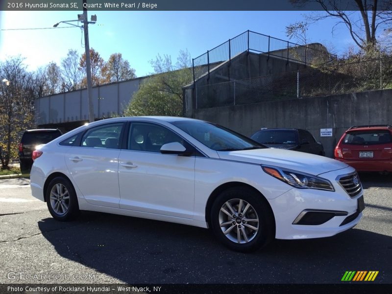 Quartz White Pearl / Beige 2016 Hyundai Sonata SE