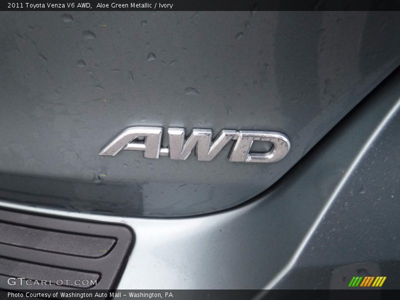 Aloe Green Metallic / Ivory 2011 Toyota Venza V6 AWD