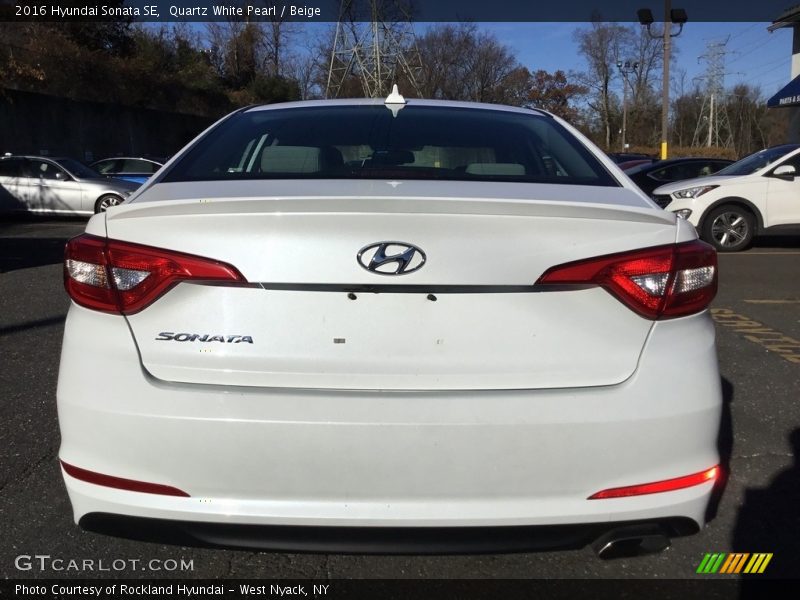 Quartz White Pearl / Beige 2016 Hyundai Sonata SE