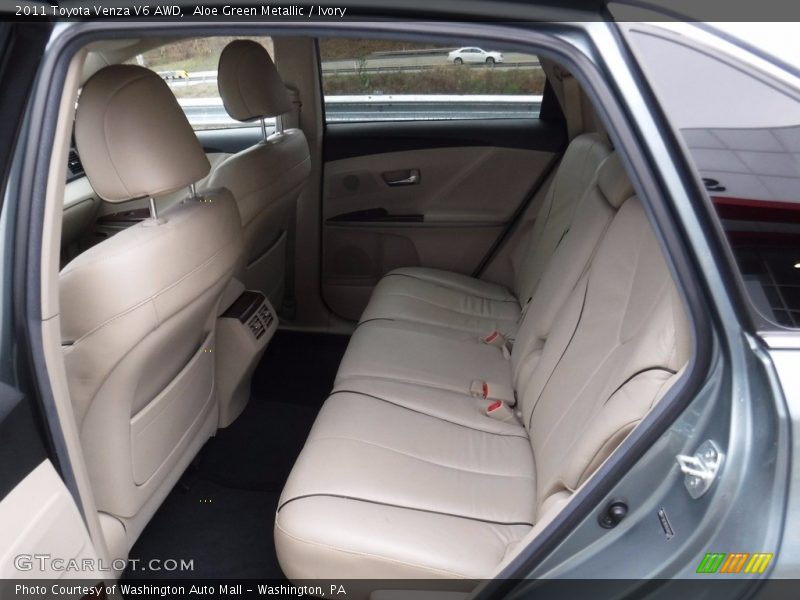 Aloe Green Metallic / Ivory 2011 Toyota Venza V6 AWD
