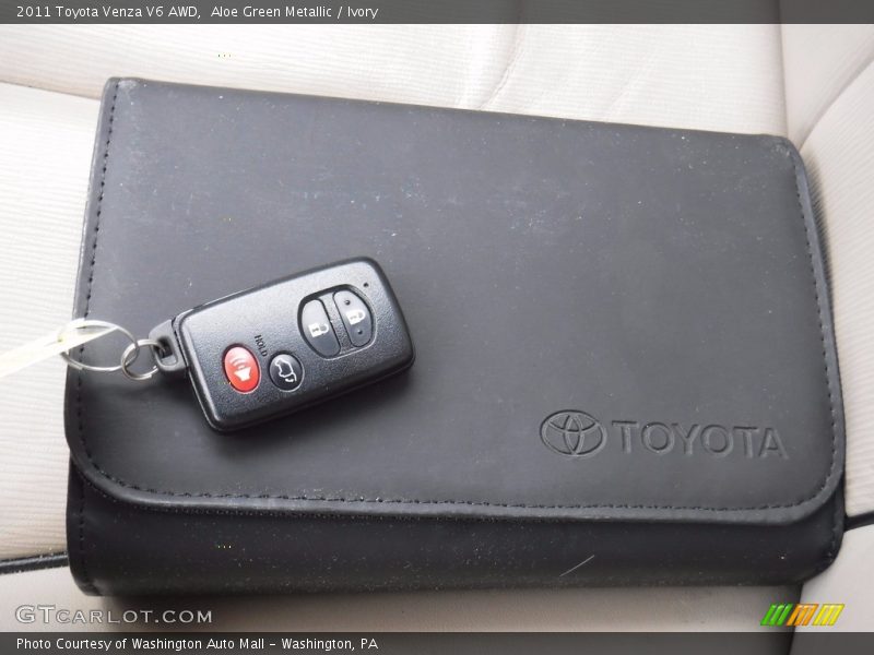 Aloe Green Metallic / Ivory 2011 Toyota Venza V6 AWD