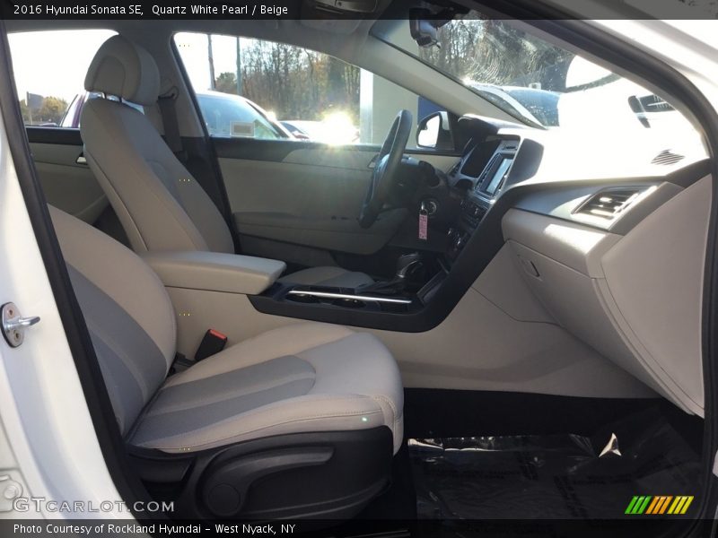 Quartz White Pearl / Beige 2016 Hyundai Sonata SE