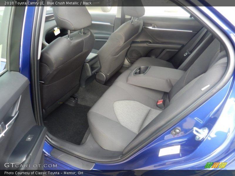 Blue Crush Metallic / Black 2018 Toyota Camry LE