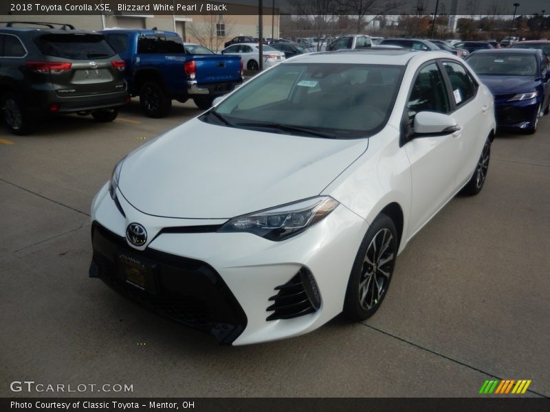 Blizzard White Pearl / Black 2018 Toyota Corolla XSE