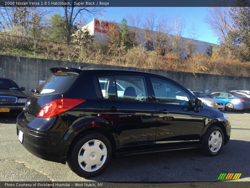 Super Black / Beige 2008 Nissan Versa 1.8 S Hatchback