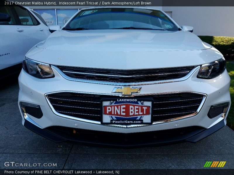 Iridescent Pearl Tricoat / Dark Atmosphere/Loft Brown 2017 Chevrolet Malibu Hybrid