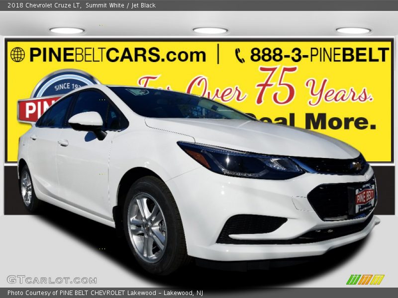 Summit White / Jet Black 2018 Chevrolet Cruze LT