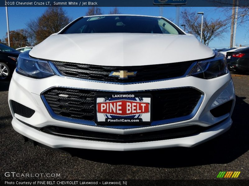 Summit White / Jet Black 2018 Chevrolet Cruze LT