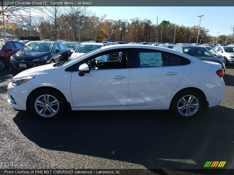 Summit White / Jet Black 2018 Chevrolet Cruze LT