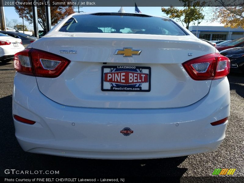Summit White / Jet Black 2018 Chevrolet Cruze LT