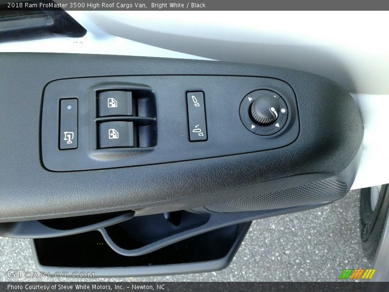 Bright White / Black 2018 Ram ProMaster 3500 High Roof Cargo Van
