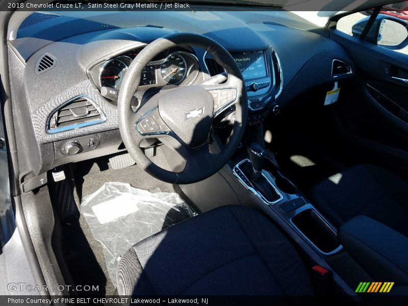 Satin Steel Gray Metallic / Jet Black 2018 Chevrolet Cruze LT