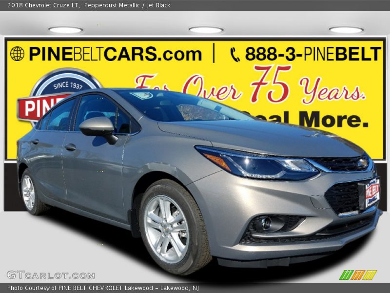 Pepperdust Metallic / Jet Black 2018 Chevrolet Cruze LT