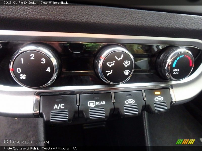 Clear White / Black 2013 Kia Rio LX Sedan