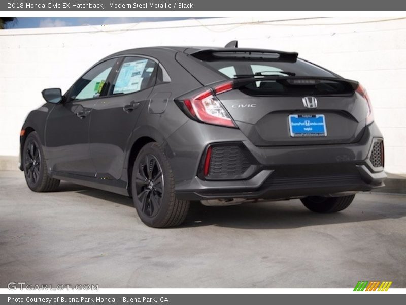 Modern Steel Metallic / Black 2018 Honda Civic EX Hatchback