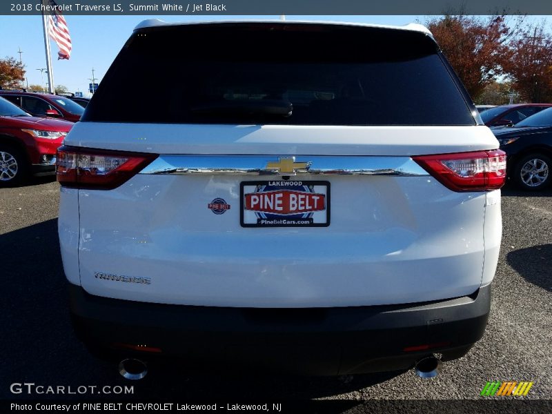 Summit White / Jet Black 2018 Chevrolet Traverse LS