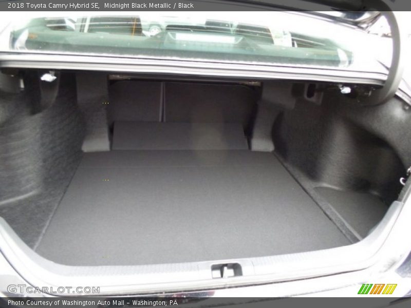 2018 Camry Hybrid SE Trunk