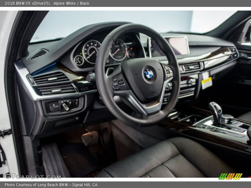 Alpine White / Black 2018 BMW X5 xDrive35i